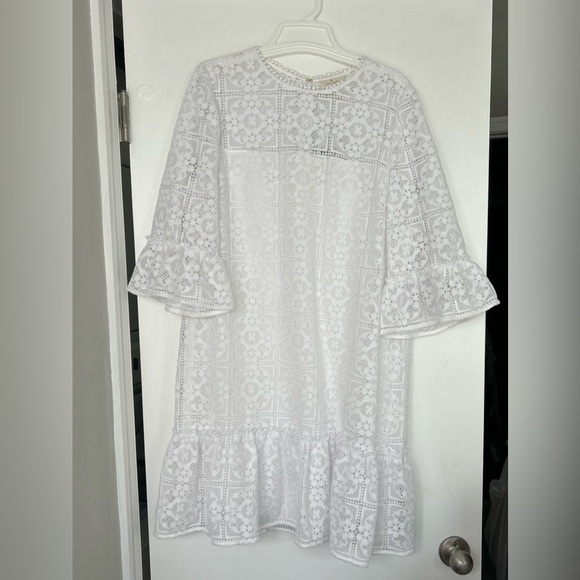 kate spade Dresses & Skirts - Kate Spade White Lace Flounce Shift Dress, size 14